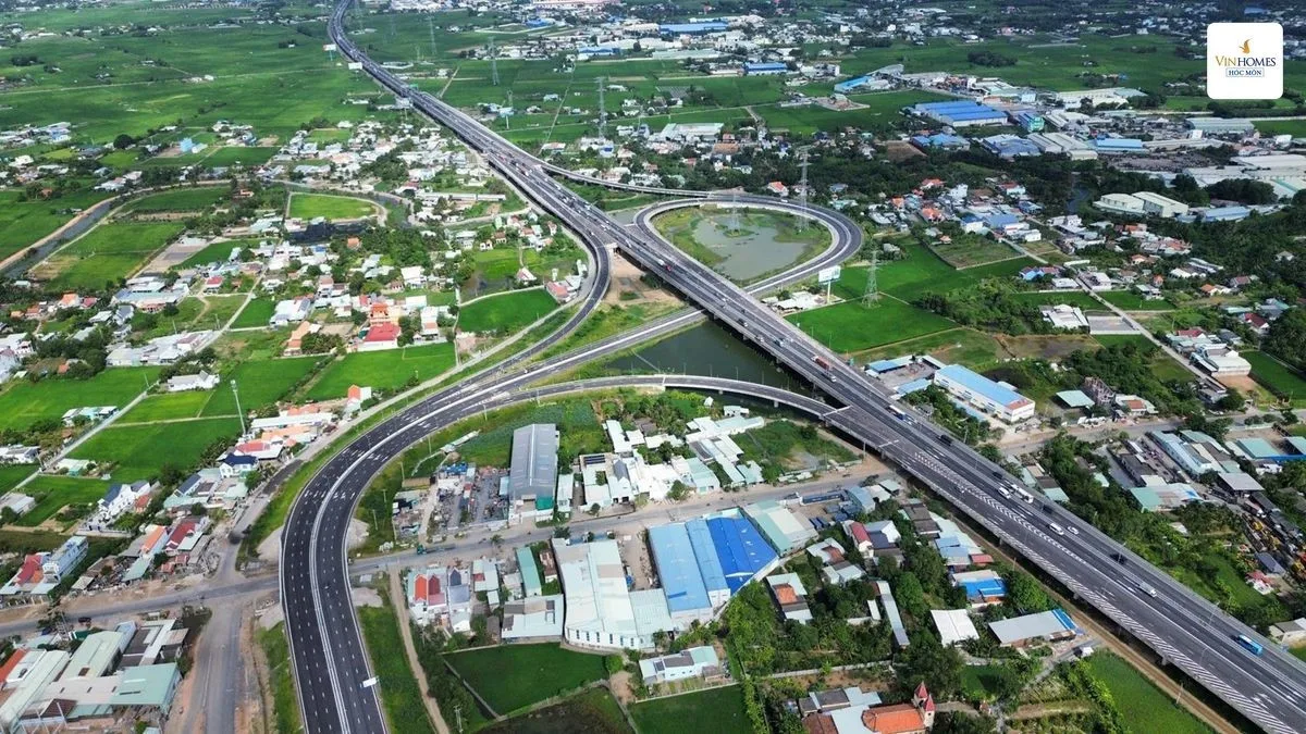 Bất động sản Hóc Môn 2026: Cơ hội mua nhà khu Tây Bắc TP.HCM 2 Hạ tầng giao thông kết nối Vinhomes Hóc Môn Tây Bắc TP.HCM